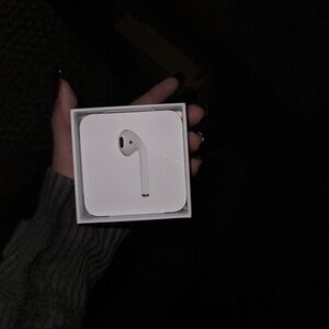 Left AirPod 2nd Gen
